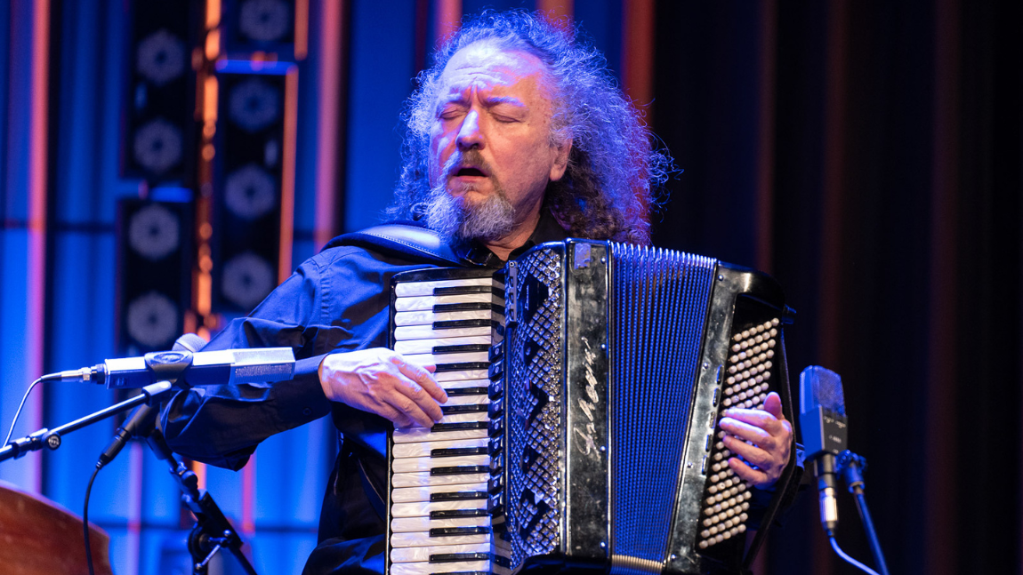 Krzysztof Dobrek und musikalische Gäste